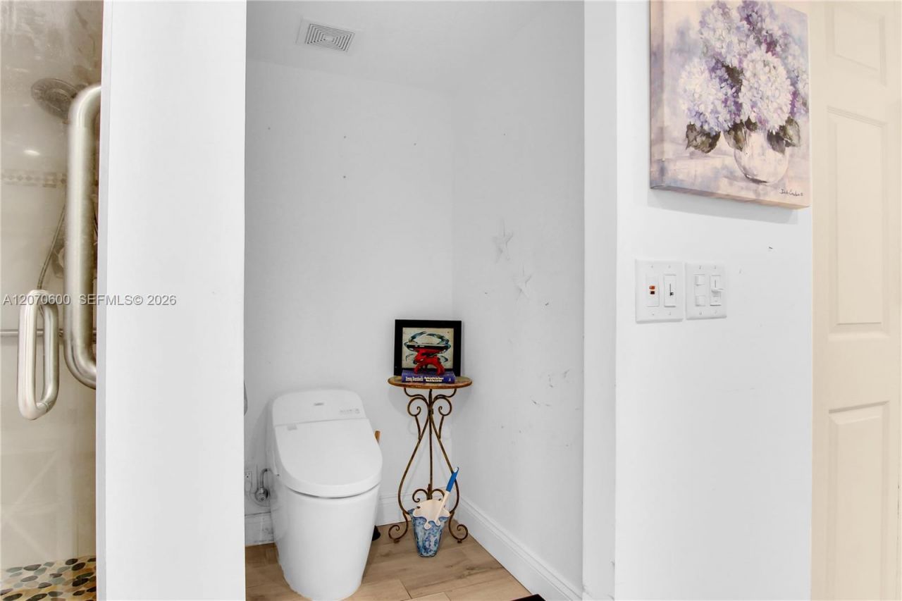 2880 NE 14th St Cswy, Unit 311, Pompano Beach, FL 33062 Photo