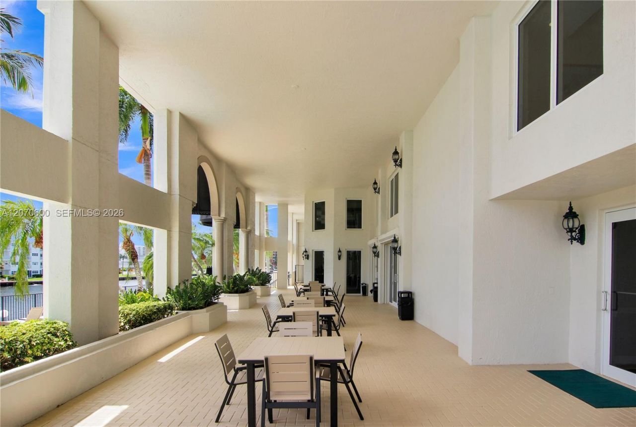 2880 NE 14th St Cswy, Unit 311, Pompano Beach, FL 33062 Photo
