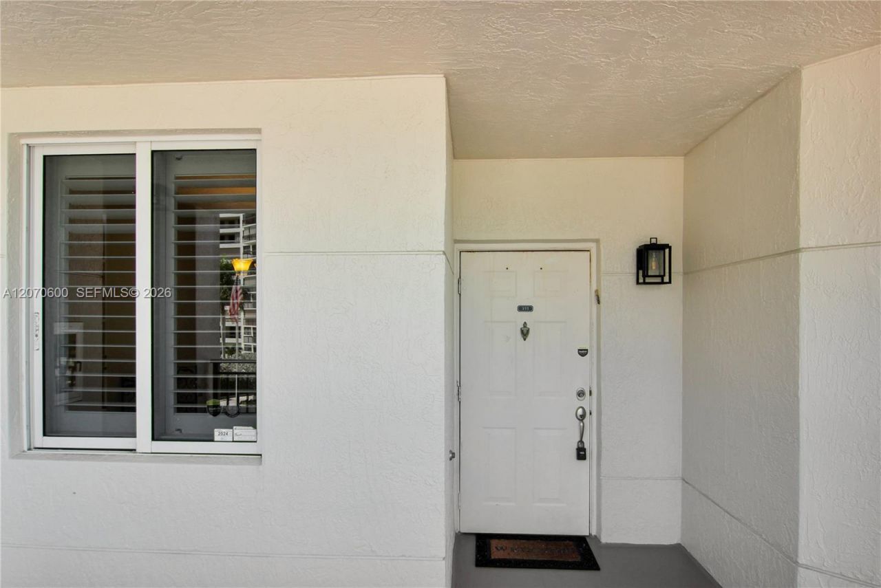 2880 NE 14th St Cswy, Unit 311, Pompano Beach, FL 33062 Photo