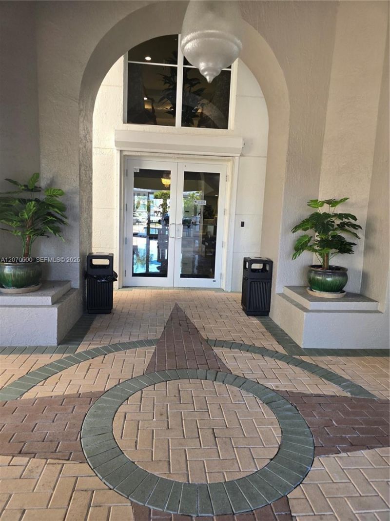 2880 NE 14th St Cswy, Unit 311, Pompano Beach, FL 33062 Photo