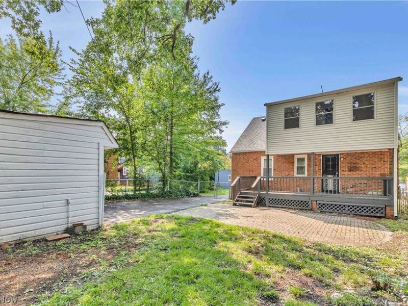 900 Eloise Drive, Cleveland Heights, OH 44112 Photo 4
