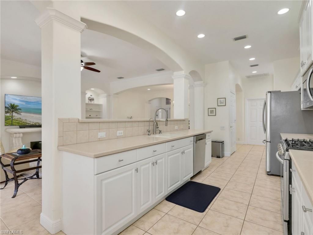 9640 Raven Ct, Estero, FL 33928 Photo