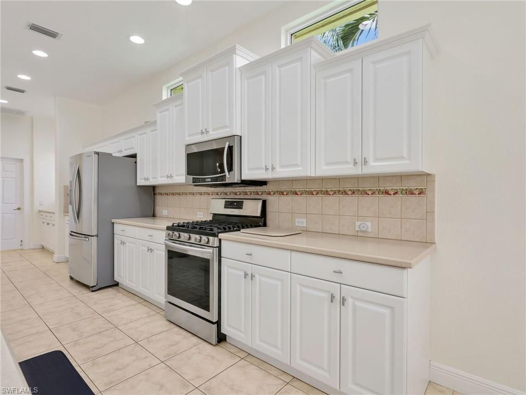 9640 Raven Ct, Estero, FL 33928 Photo