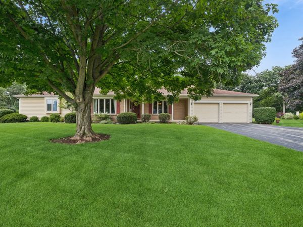 3715 Live Oak Road , Crystal Lake, IL 60012