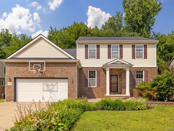 51743 Leshan Drive, Chesterfield Township, Mi 48047