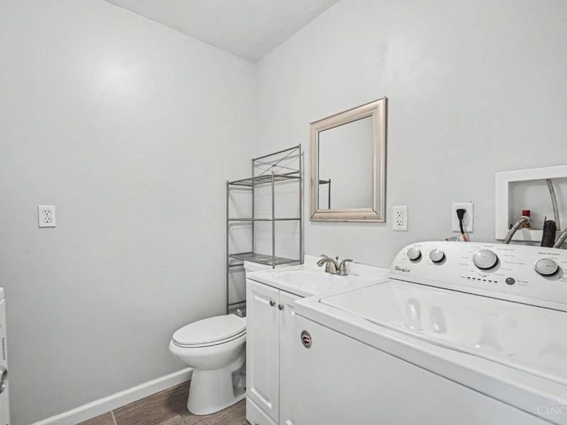 996 Seminole Trail, Milford, OH 45150 Photo 12
