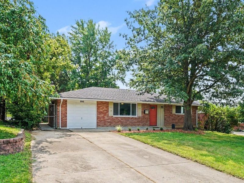 996 Seminole Trail, Milford, OH 45150 Photo 4