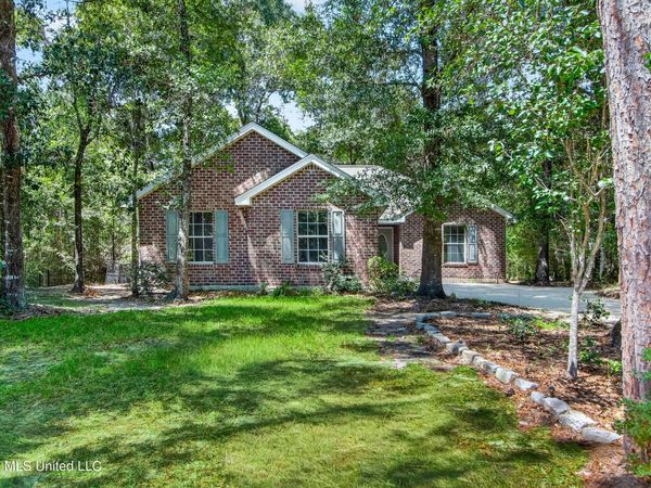 958 Pono Place, Diamondhead, MS 39525