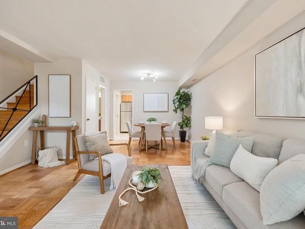 2312 N DEARING STREET , ALEXANDRIA, VA 22302