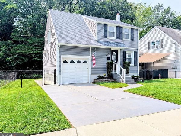 640 PENNSYLVANIA AVENUE, PROSPECT PARK, PA 19076