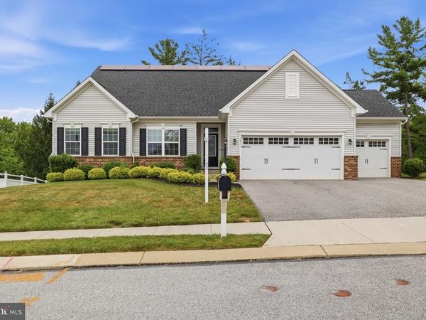 1013 PIN OAK LANE, YORK, PA 17403