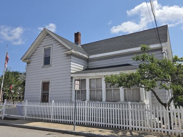 4 Kimball Street, Ipswich, MA 01938