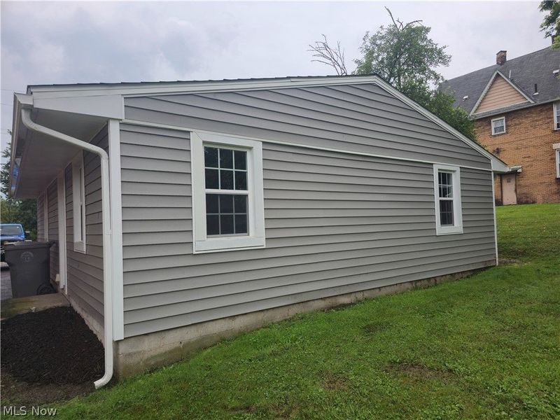 356 Randolph Street, Youngstown, OH 44509 Photo 2