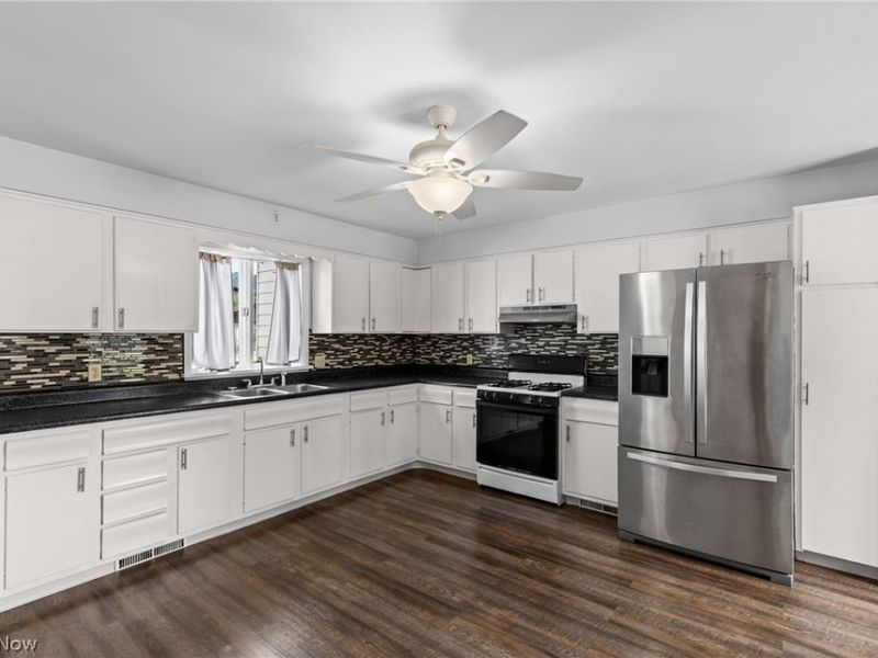 523 Washington Street, Martins Ferry, OH 43935 Photo 11