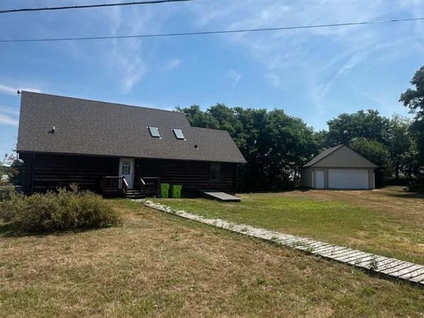 400 Haugen Road, Edgerton, WI 53534