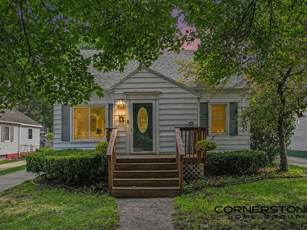 926 California Street NW, Grand Rapids, MI 49504