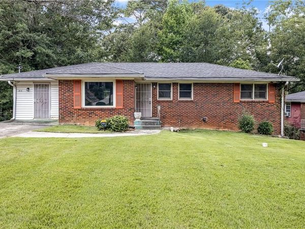 166 Hermer Circle NW, Atlanta, GA 30311