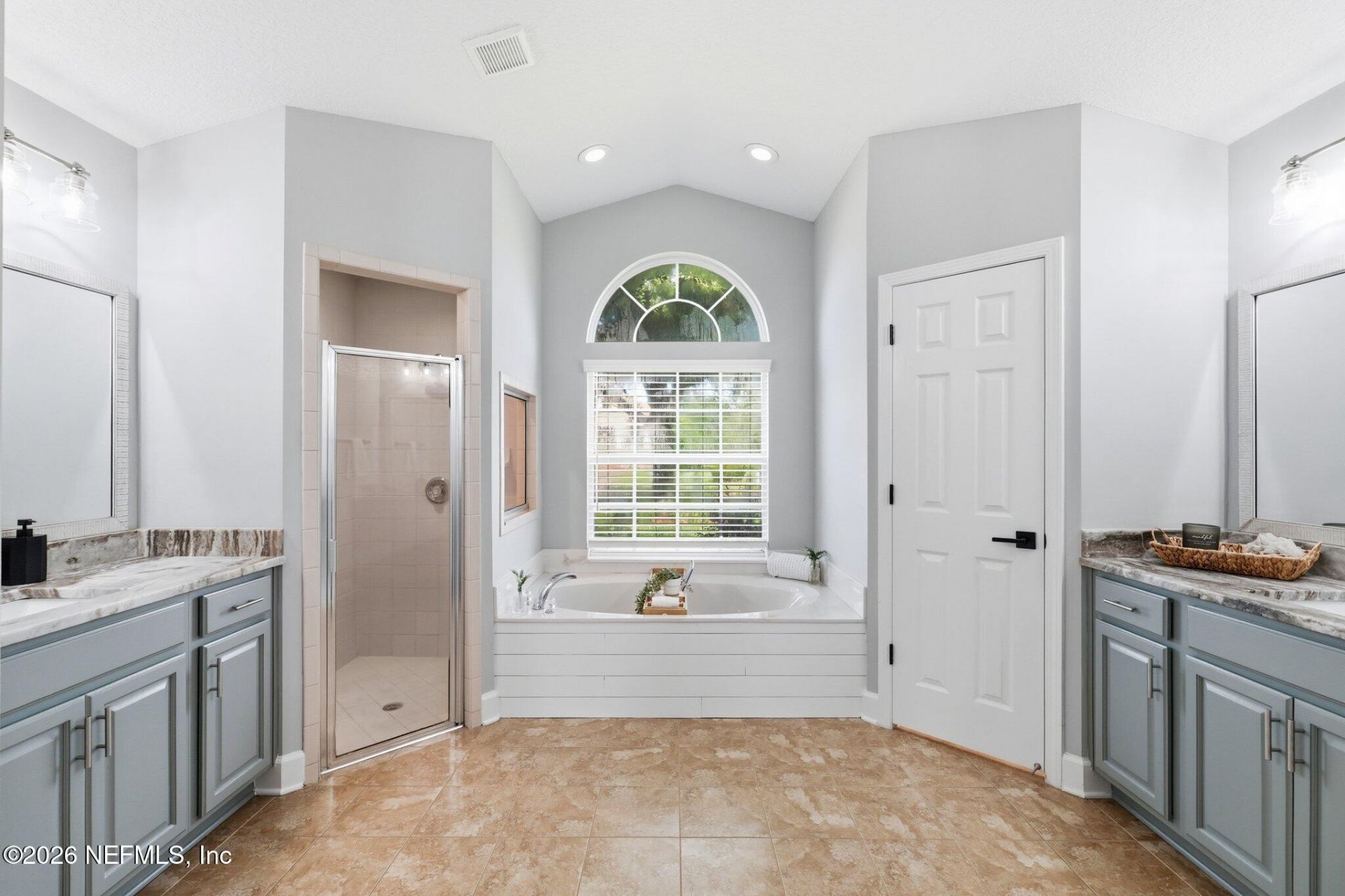 1527 Royal County Drive, Jacksonville, FL 32221 Photo