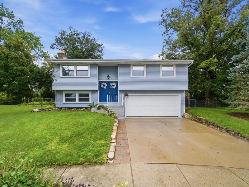 9630 Redwood Circle, Plain City, OH 43064 Photo 3