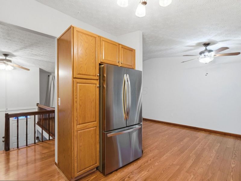 9630 Redwood Circle, Plain City, OH 43064 Photo 7