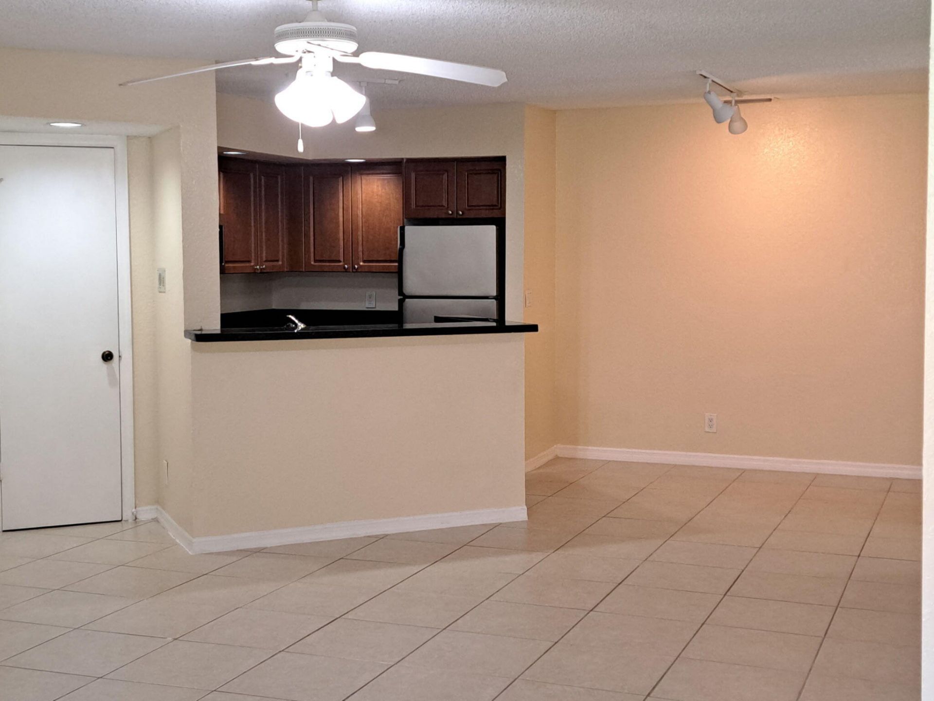 3470 Pinewalk Drive N, Unit 212, Margate, FL 33063 Photo