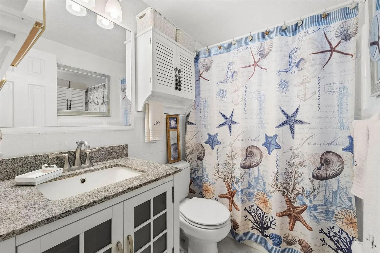 2748 NE 28th, Unit 10, Lighthouse Point, FL 33064 Photo