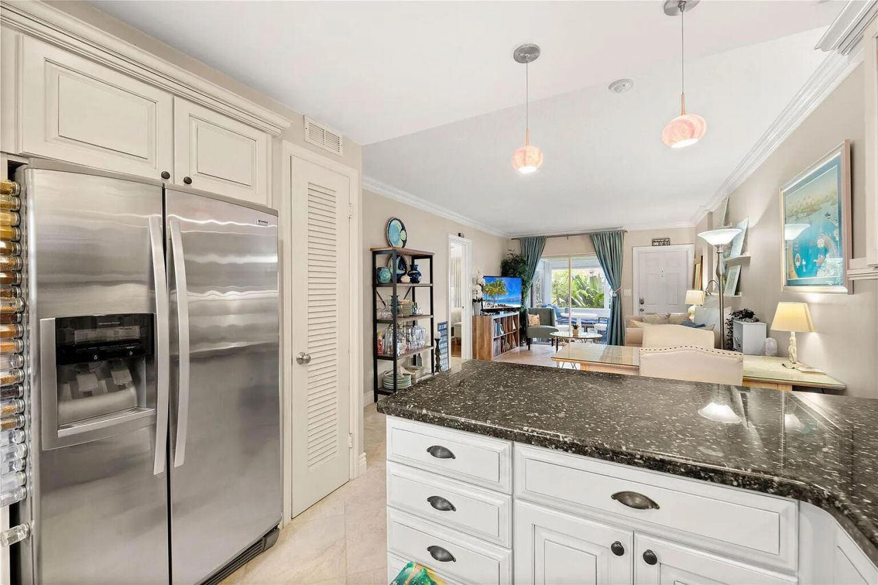 2748 NE 28th, Unit 10, Lighthouse Point, FL 33064 Photo