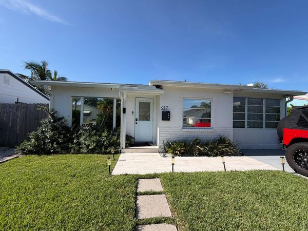 217 E 24TH Street, Riviera Beach, FL 33404