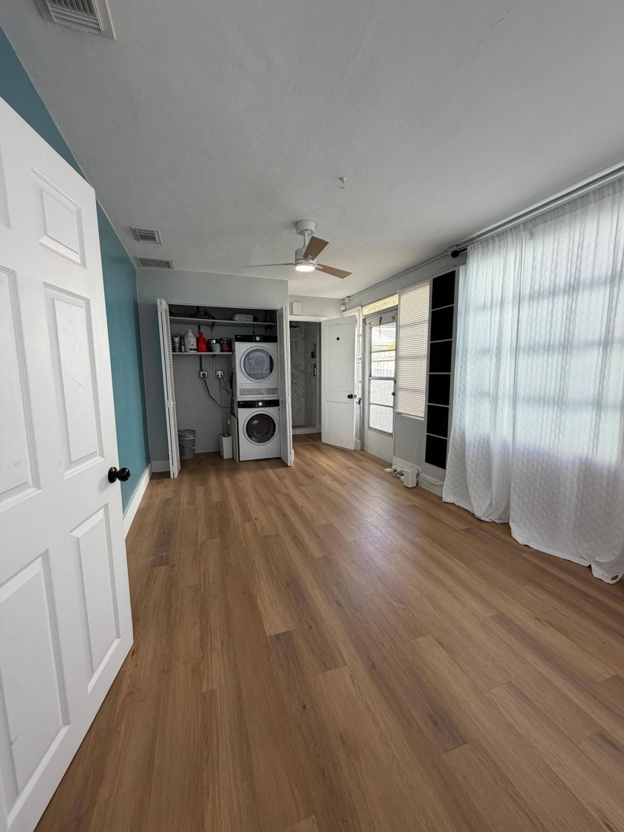 217 E 24th Street, Riviera Beach, FL 33404 Photo
