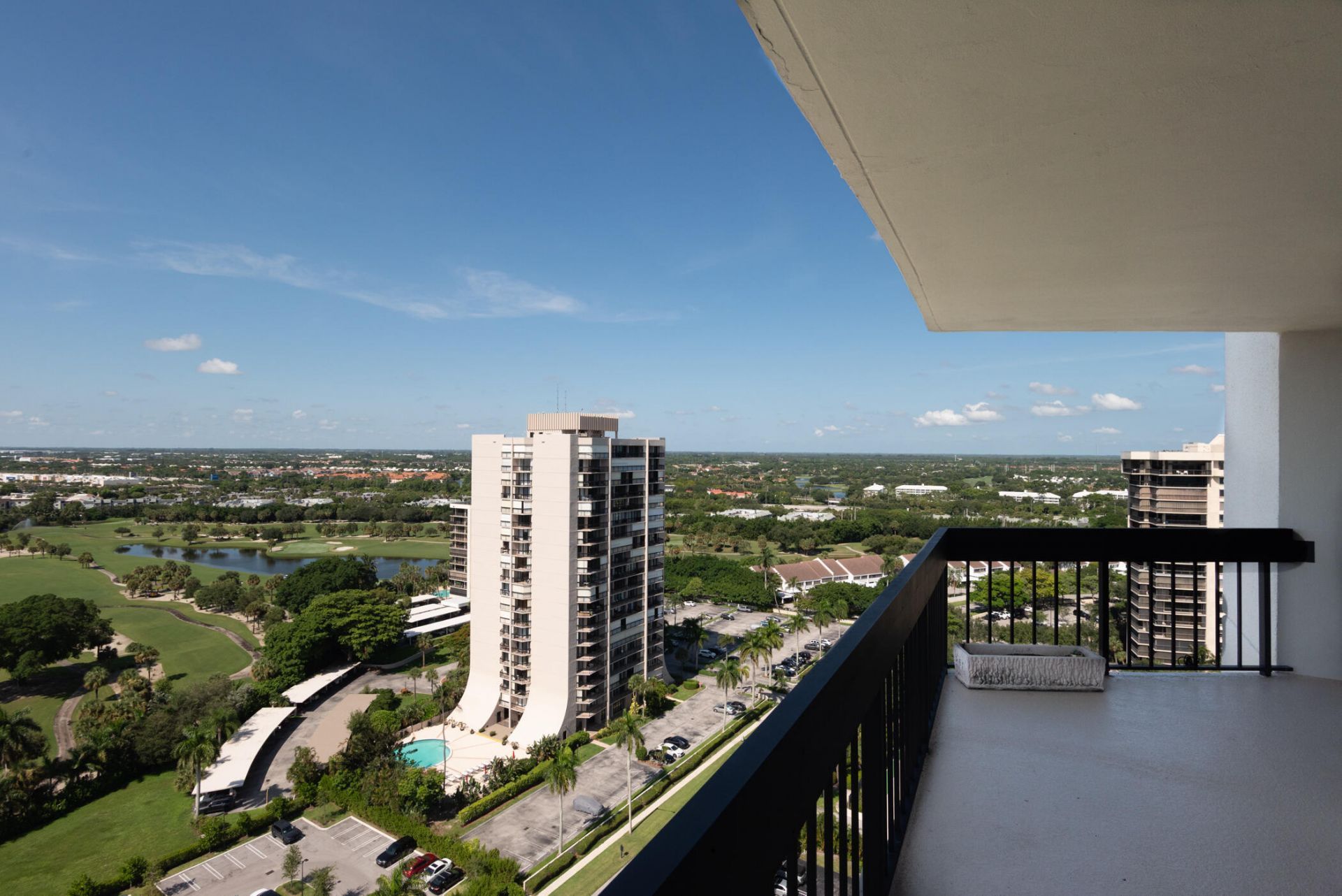 2400 Presidential Way, Unit PH6, West Palm Beach, FL 33401 Photo