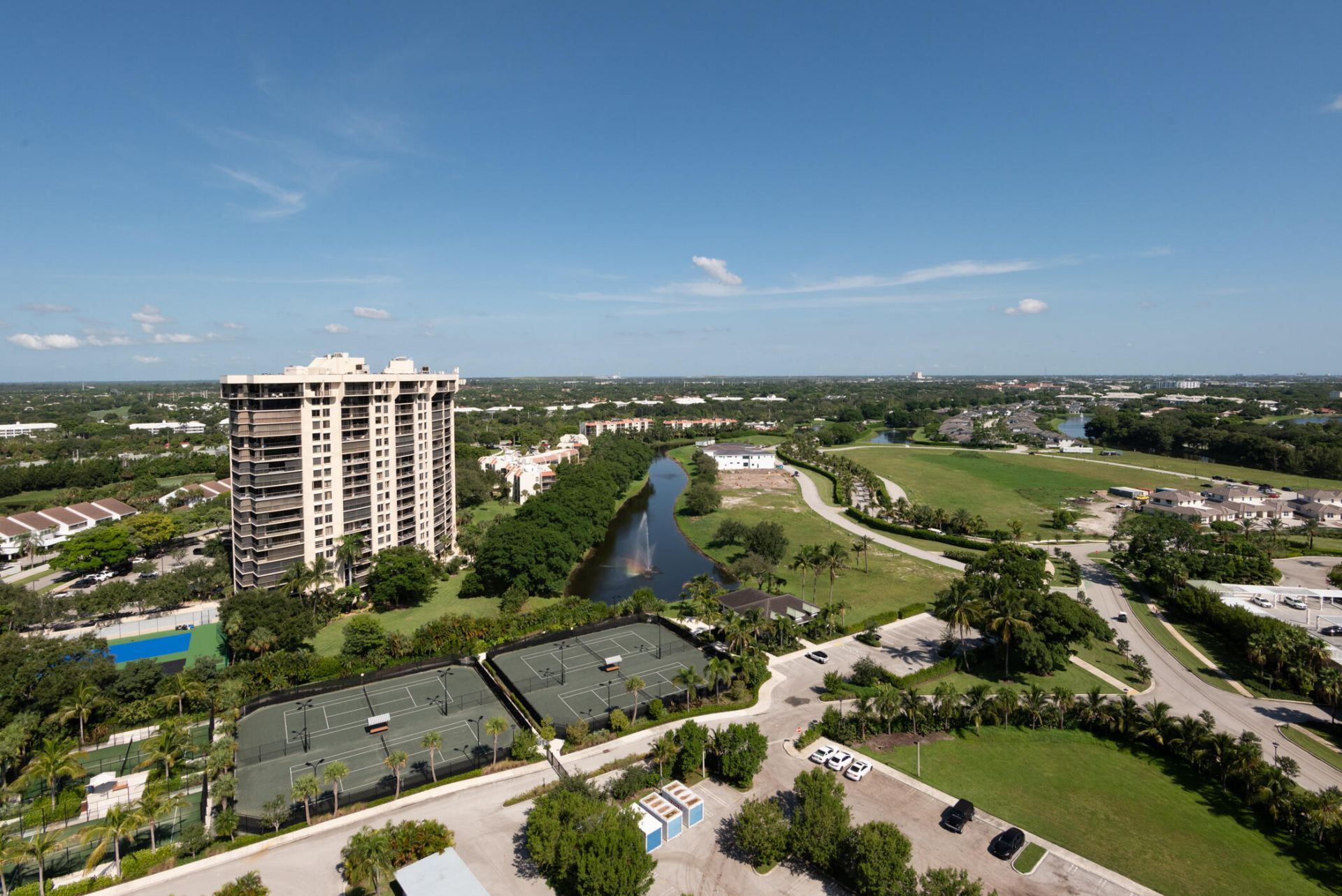 2400 Presidential Way, Unit PH6, West Palm Beach, FL 33401 Photo