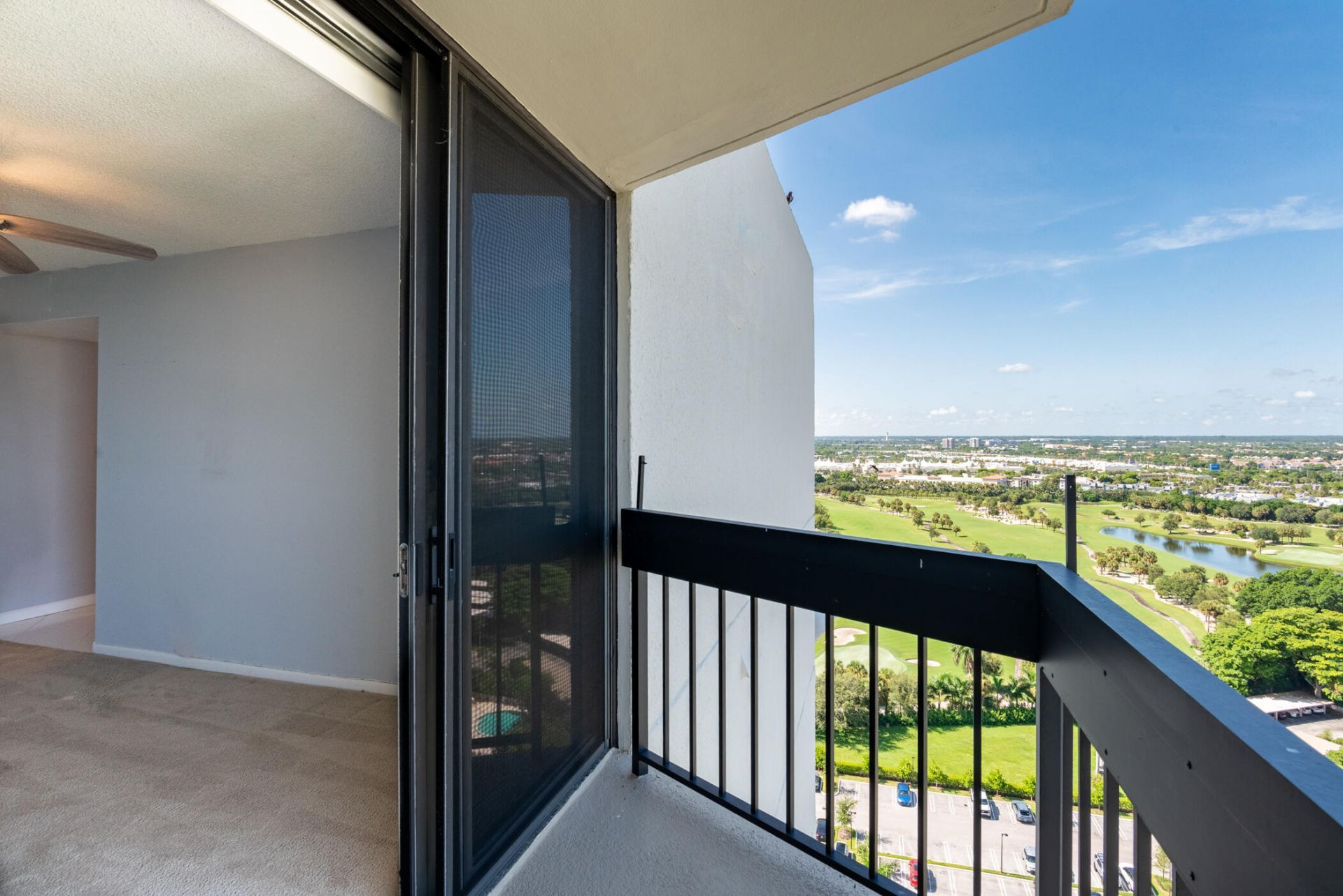 2400 Presidential Way, Unit PH6, West Palm Beach, FL 33401 Photo