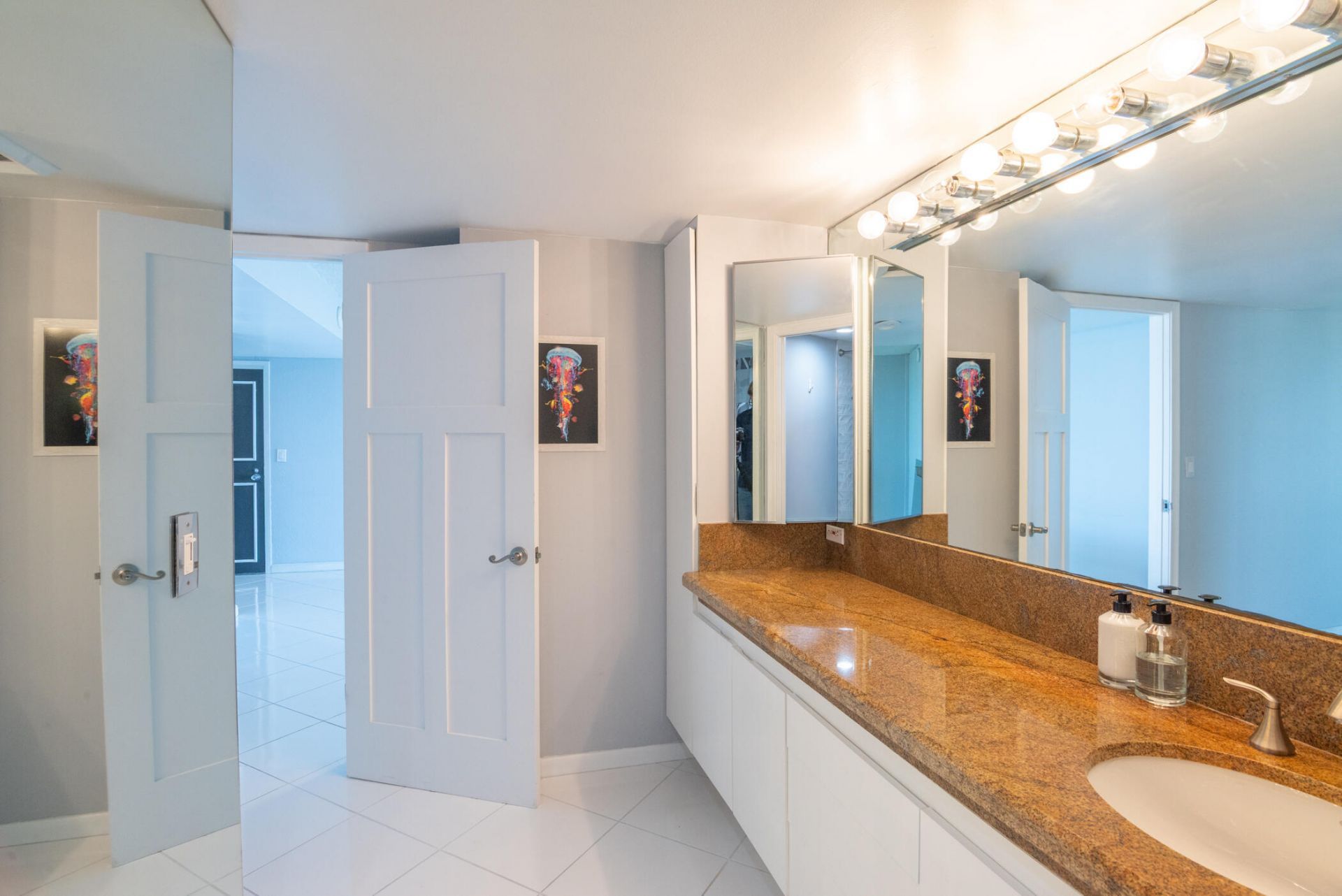2400 Presidential Way, Unit PH6, West Palm Beach, FL 33401 Photo