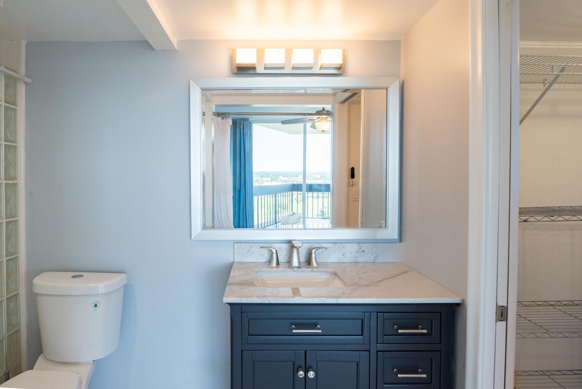 2400 Presidential Way, Unit PH6, West Palm Beach, FL 33401 Photo