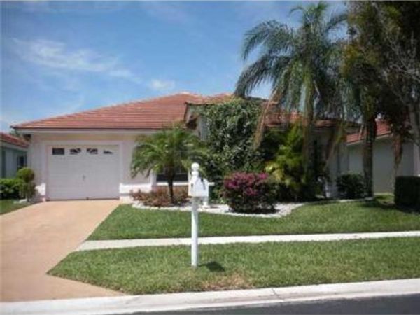 6170 HARBOUR GREENS Drive, Lake Worth, FL 33467