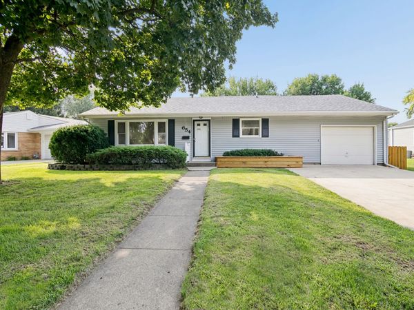 654 W River Street, Bourbonnais, IL 60914