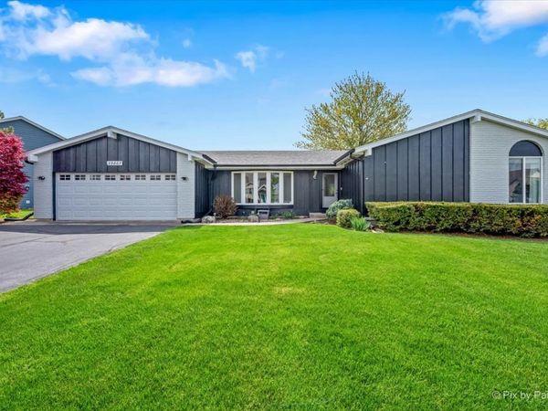 39867 N Harbor Ridge Drive , Antioch, IL 60002
