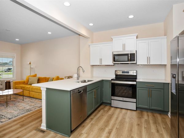 1203 S 91st Street, West Des Moines, IA 50266