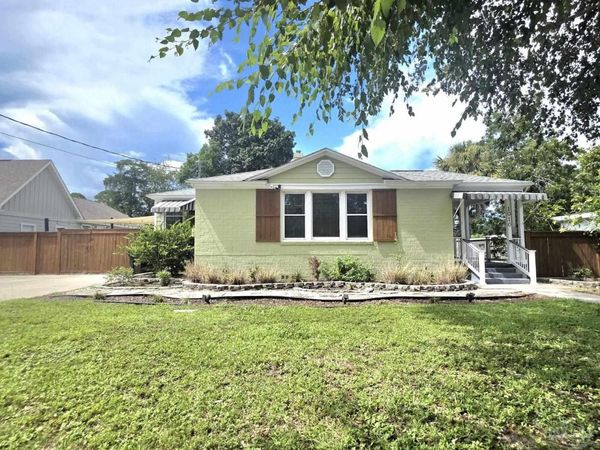 1010 E Maxwell St, Pensacola, FL 32503