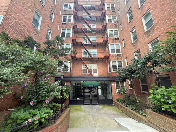 143-40 41 Avenue , Unit 4H, Flushing, NY 11355