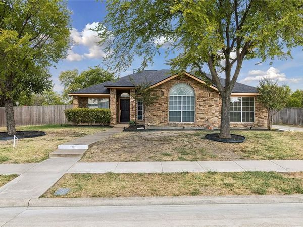 7048 Sample Drive, The Colony, TX 75056