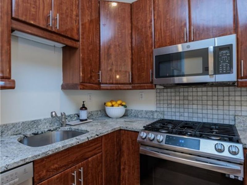 701 W Lakeside Avenue, Unit 602, Cleveland, OH 44113 Photo 9