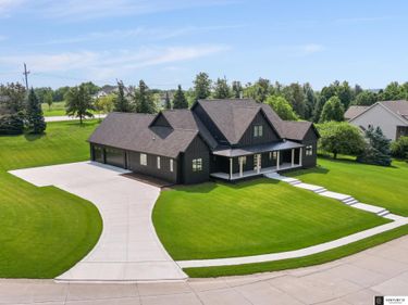 10413 S 168th Avenue, Omaha, NE 68136