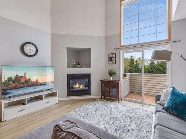 17679 Hackberry Court, Eden Prairie, MN 55347