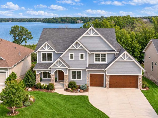 2444 Woods Drive, Victoria, MN 55386