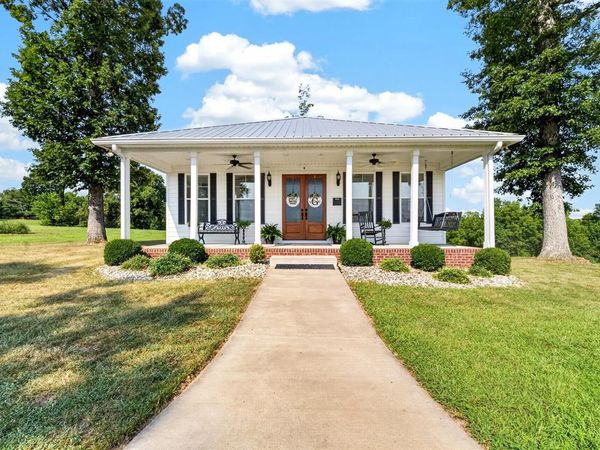 515 New Glasgow Road , Scottsville, KY 42164