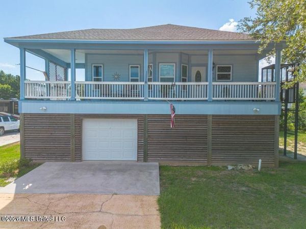 105 Hayden Avenue, Pass Christian, MS 39571