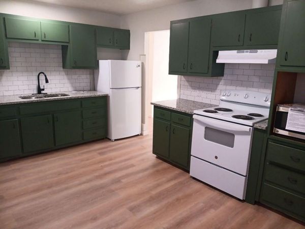 420 Rhode Island Street SE, Albuquerque, NM 87108