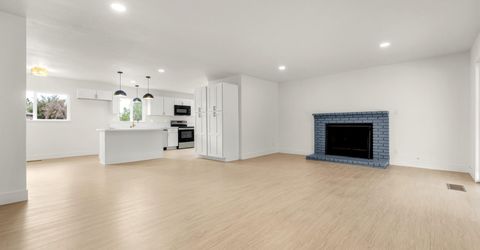2240 Pawnee Way, Reno, NV 89506 Photo