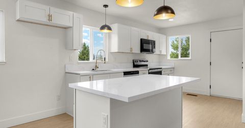 2240 Pawnee Way, Reno, NV 89506 Photo